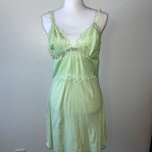 Hillard & Hanson Green slip with pink Lace Detail